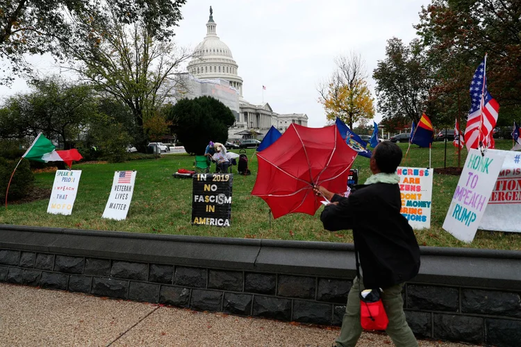 Congresso americano: manifestantes protestaram em frente à residência do presidente, que nega irregularidades (Siphiwe Sibeko/Reuters)