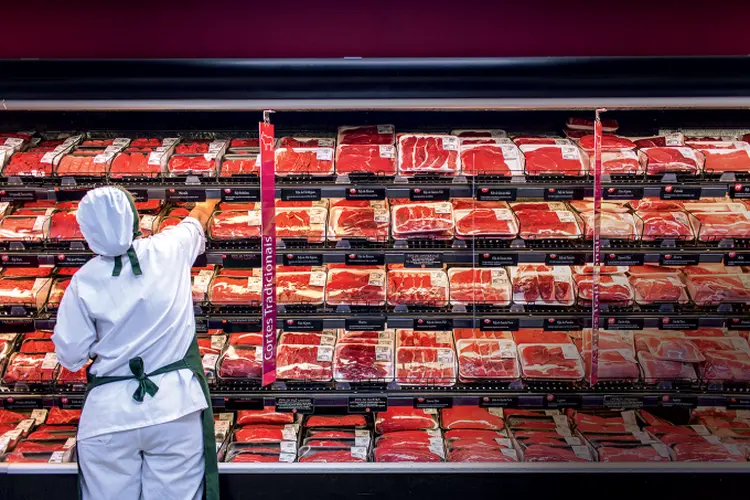 Carne: com alta da carne, inflação de 2019 deve vir no centro da meta (Alexandre Severo/Exame)