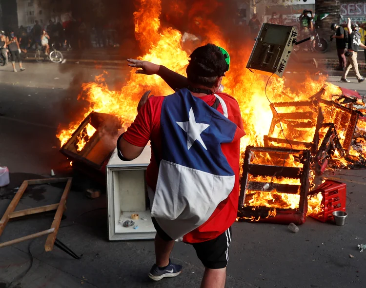 Protestos no Chile: turbulências políticas fizeram país mergulhar no caos (Goran Tomasevic/Reuters)