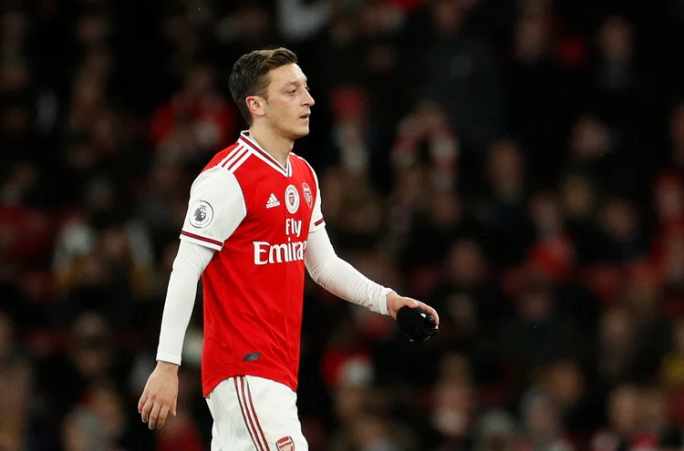 Ozil em jogo pelo Arsenal neste domingo 15: críticas ao governo chinês (John Sibley/Reuters)