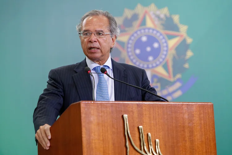Guedes: ministro afirmou novamente que brasileiro terá de se acostumar com um "câmbio um pouco mais alto" (Marcos Corrêa/PR/Flickr)