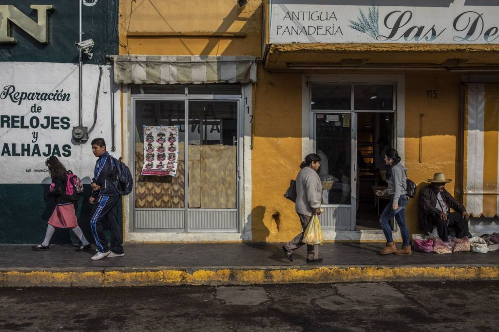 México faz alto reajuste no salário mínimo, experimento de efeito incerto
