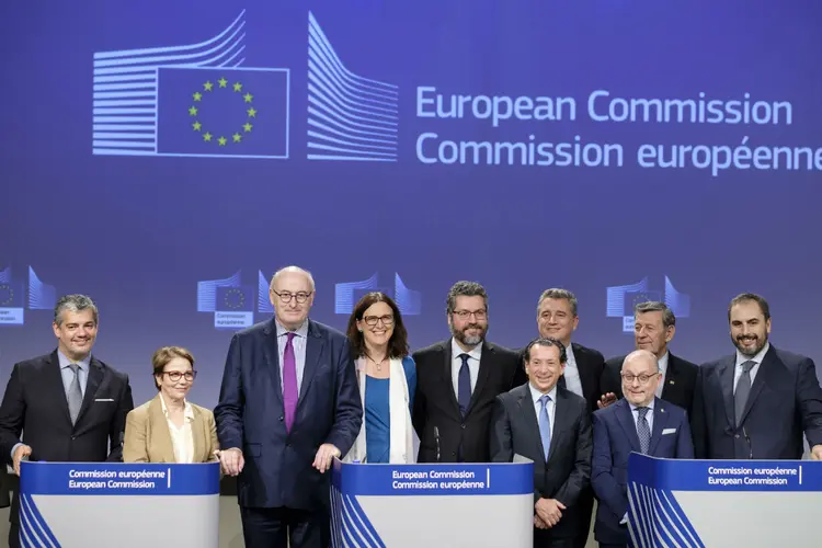 Autoridades do Mercosul e União Europeia finalizam negociação pra acordo de livre comércio (Thierry Monasse/Getty Images)