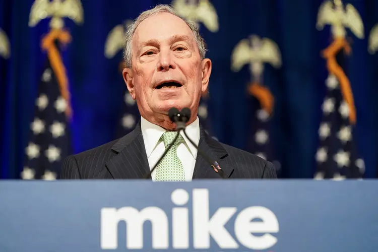 Michael Bloomberg: o democrata também deixa para trás no Facebook o outro bilionário candidato nas primárias democratas, Tom Steyer, que já desembolsou US$ 18 milhões em publicidade na rede social (Joshua Roberts/Reuters)