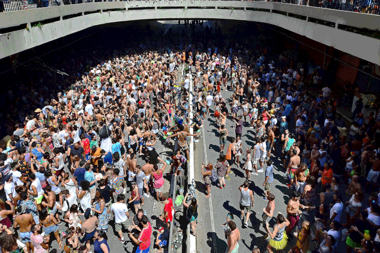 Carnaval: Bodies são tendências de fantasias (Carlos Alkmin/Getty Images)