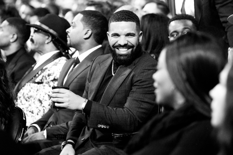 Drake: rapper foi ouvido cerca de 28.000 milhões de vezes no Spotify na última década (Emma McIntyre/Getty Images)