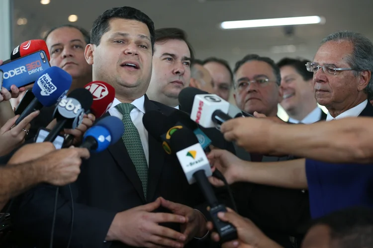 Alcolumbre: "Não adiantava termos uma proposta na Câmara e termos uma proposta no Senado sem ter a participação efetiva do governo" (José Cruz/Agência Brasil)