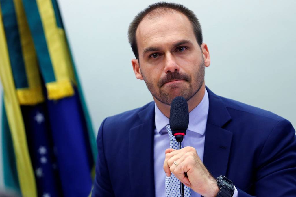 Eduardo Bolsonaro: autoridades brasileiras criticaram o comentário e a postura do deputado federal (Adriano Machado/Reuters)