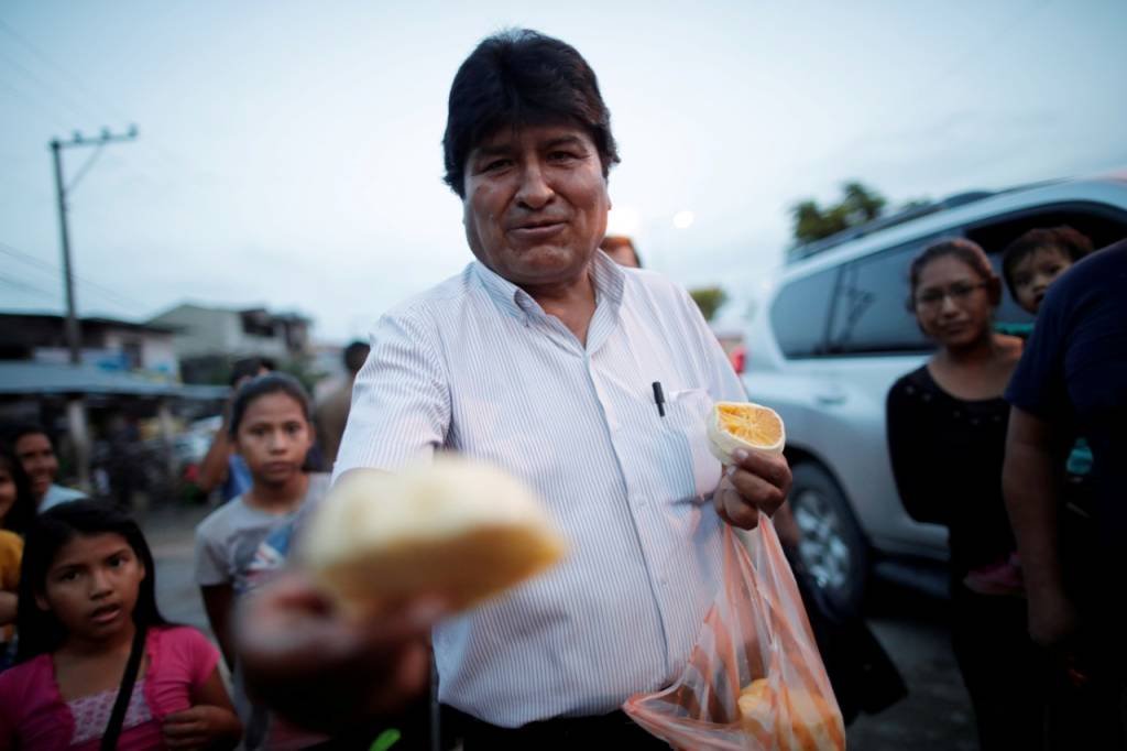 Evo Morales planeja comício partidário em fronteira com a Argentina
