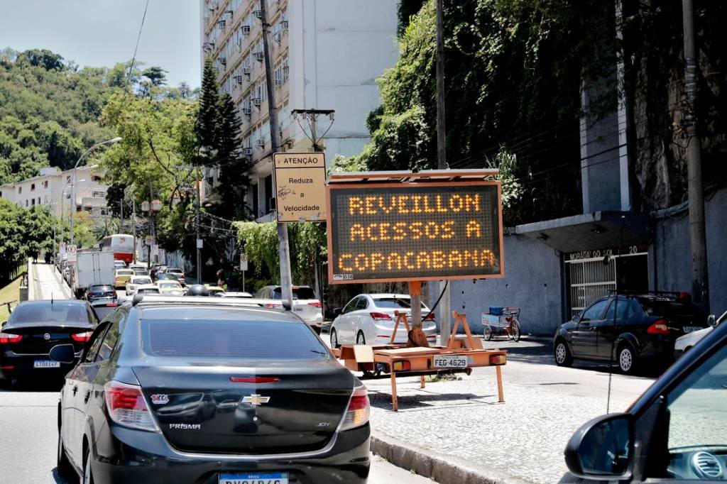 Ano Novo: começam as interdições em Copacabana para o réveillon