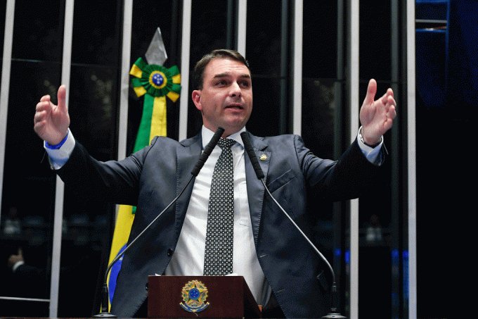 Flávio Bolsonaro: além de Flávio, filho do presidente Jair Bolsoanaro, também foram alvo outras 23 pessoas ligadas à investigação (Moreira Mariz/Agência Senado)