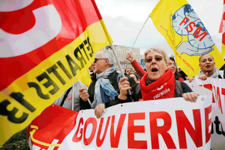 França: país tem greve geral e protestos contra a reforma da Previdência de Emmanuel Macron (Jean-Paul Pelissier/Reuters)