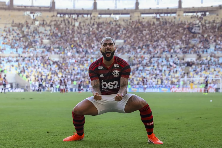 RIO DE JANEIRO, BRAZIL - APRIL 21: Gabriel Barbosa of Flamengo celebrates a scored goal by teammate Willian Arao (not in frame) during a match between Flamengo and Vasco da Gama, as part of Rio State Championship Final 2 at Maracana Stadium on April 21, 2019 in Rio de Janeiro, Brazil. (Photo by Buda Mendes/Getty Images) (Buda Mendes / Getty Images/Getty Images)