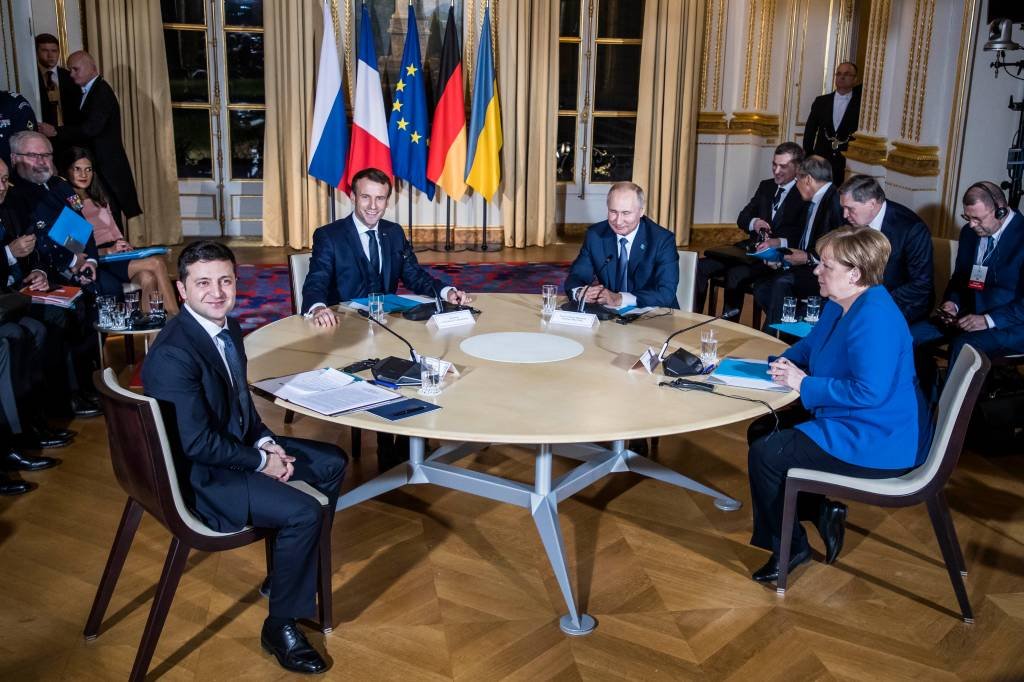 Rússia e Ucrânia realizam primeiro encontro bilateral em cúpula