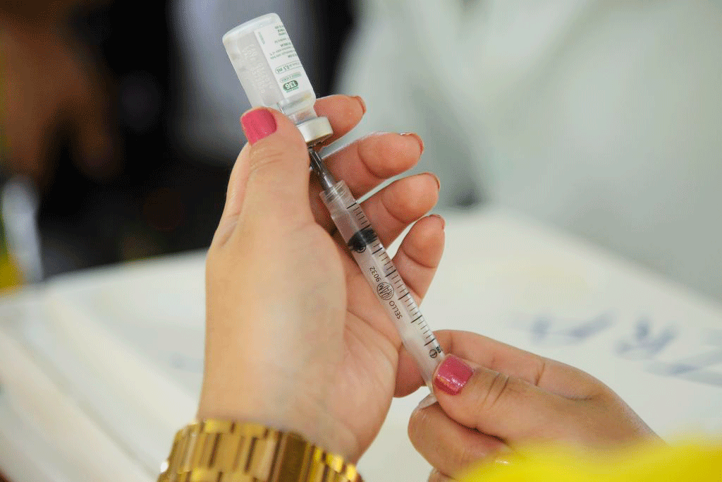 Vacina de gripe: adultos de 55 a 59 anos serão alvo de nova campanha (Tomaz Silva/Agência Brasil)