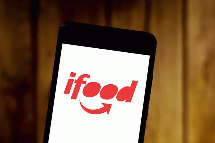 App do iFood: ao cadastrar a forma de pagamento, usuário pode escolher nãp ter contato físico com o entregador (iFood/Divulgação)