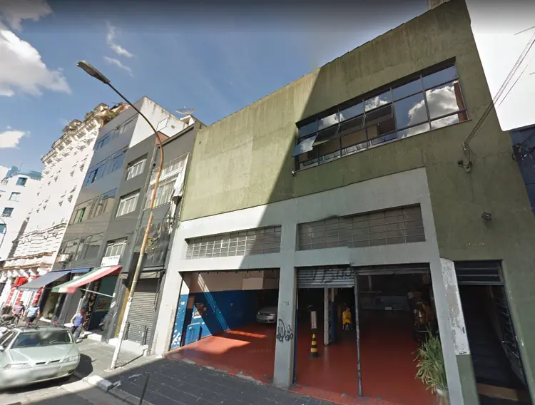 Centro de São Paulo: imagem do Google Street View de prédio onde há incêndio na tarde desta quinta (26) (Google Street View/Reprodução)