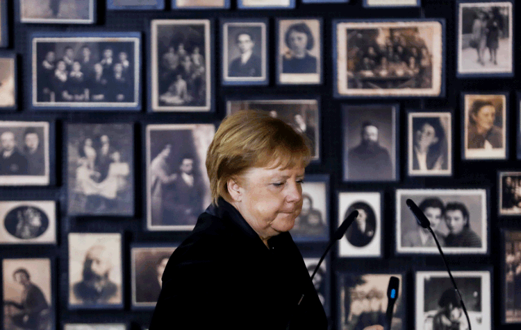 Merkel: chanceler alemã fez sua primeira visita ao Memorial Auschwitz-Birkenau (Kacper Pempel/Reuters)