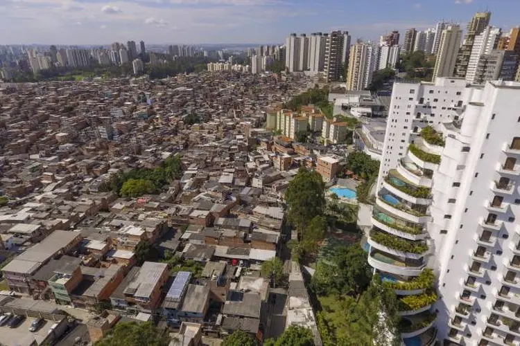 Paraisópolis, em São Paulo: policiais civis e militares foram autores de 197 das 581 mortes violentas do primeiro semestre no estado (C_Fernandes/Getty Images)