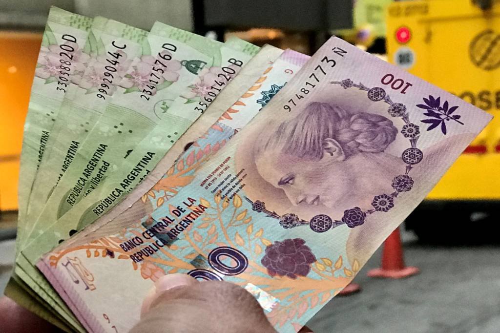 Veja quanto vale a nota de 2 mil pesos que já está em circulação na Argentina