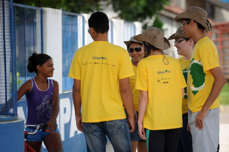 Projeto Rondon: iniciativa foi criada em 1968 para levar cidadania e educação para localidades isoladas (Wilson Dias/Agência Brasil)