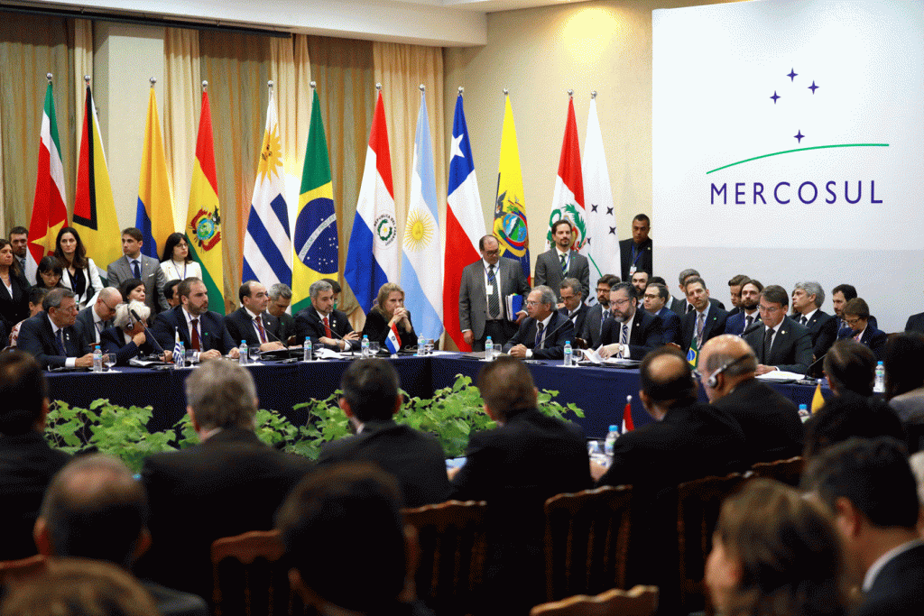 Presidentes se reúnem na 60ª Cúpula do Mercosul no Paraguai