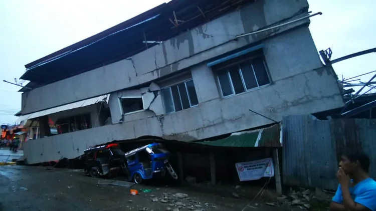 Terremoto nas Filipinas: abalo aconteceu neste domingo 15 (Cecil Morella/AFP)