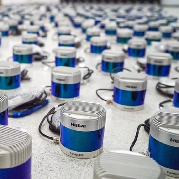 Sensores LiDAR, como os da Hesai, são essenciais para a navegação de veículos autônomos
