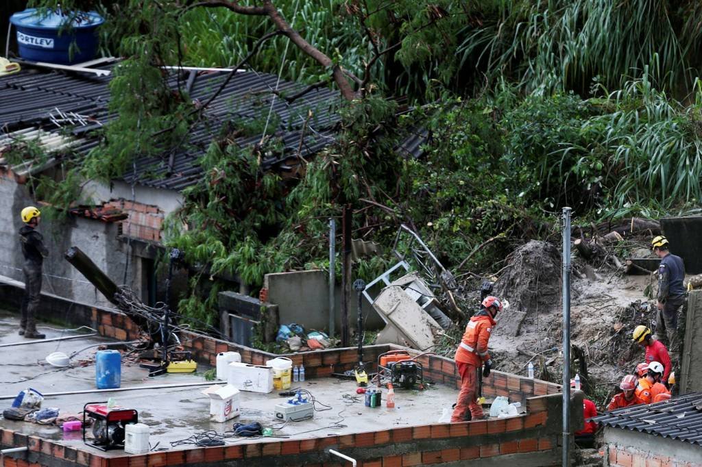 Chuvas deixam 55 mortos em Minas Gerais