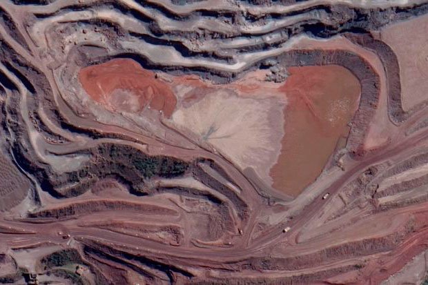 Barragem Serra Azul: a estrutura pertence à mineradora ArcelorMittal e pode ser monitorada como todas as outras do país (Google Maps/Reprodução)