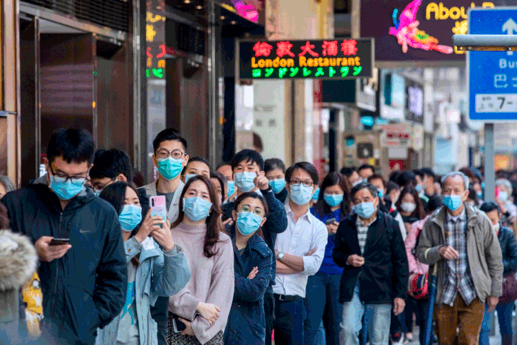 Coronavírus: o total de mortes na China continental chegou a 2.118. (Paul Yeung/Bloomberg)