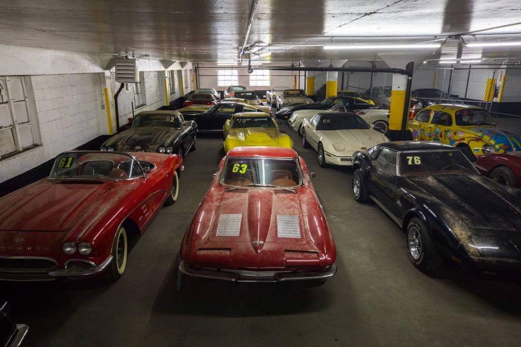 36 Corvettes escondidos em estacionamento durante anos serão sorteados