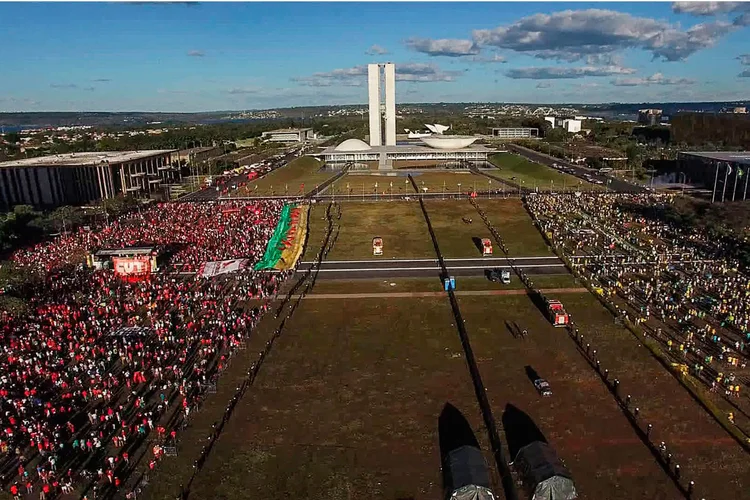 Democracia em vertigem: documentário brasileiro vai concorrer ao prêmio com outras quatro produção (Imdb/Divulgação)