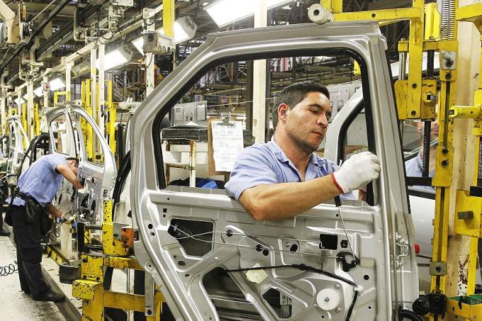 Fábrica da Renault: montadora anunciou investimento de 1,1 bilhão de reais no Brasil em meio a cenário incerto (Rodolfo Buhrer/Reuters)