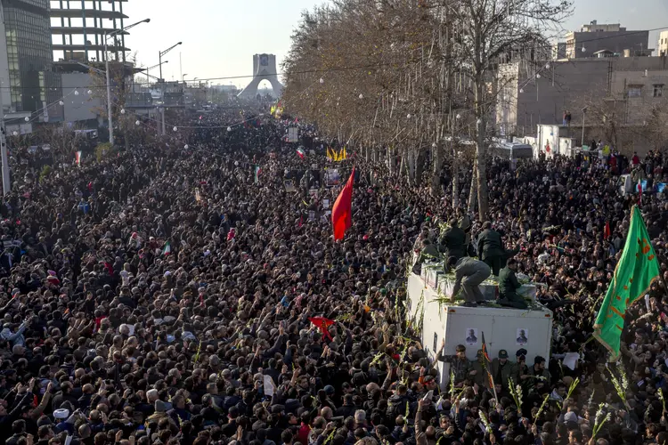 Velório de Soleimani: além do mortos, outras 213 pessoas ficaram feridas durante a correria que aconteceu na província de Kerman (Majid Saeedi/Getty Images)