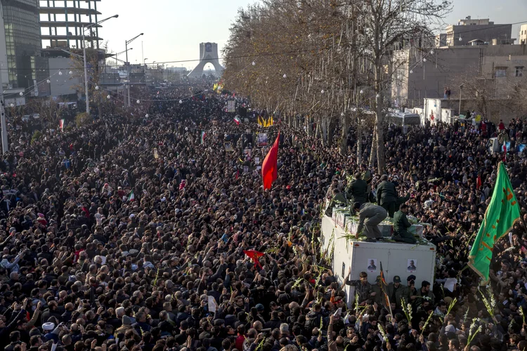 Velório de Soleimani: além do mortos, outras 213 pessoas ficaram feridas durante a correria que aconteceu na província de Kerman (Majid Saeedi/Getty Images)