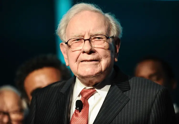Warren Buffet: presença da Berkshire é um lembrete de que as emissões não são apenas da responsabilidade de suspeitos comuns como Exxon Mobil ou Royal Dutch Shell (Daniel Zuchnik/Getty Images)