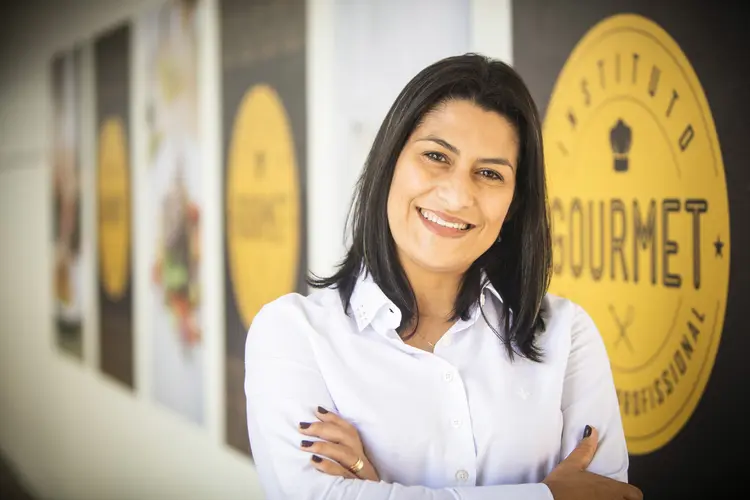 Instituto Gourmet: Lucilaine Lima viu na culinária uma alternativa à carreira de professora de biologia (Fábio Seixo/Instituto Gourmet/Divulgação)