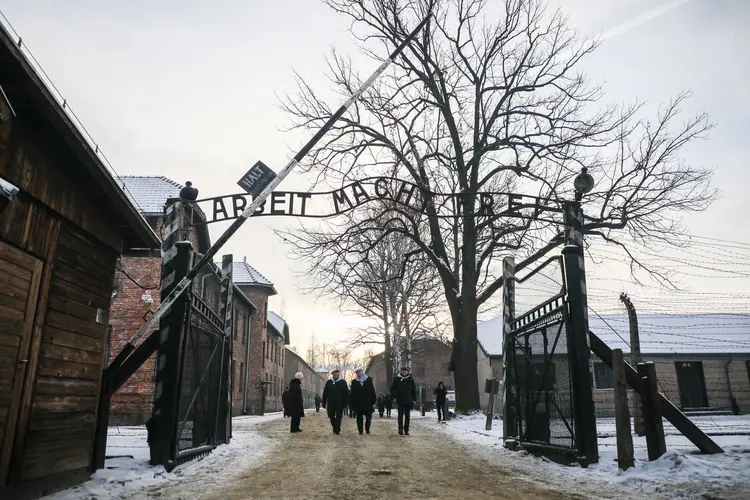 Auschwitz, na Polônia: 1,1 milhão de indivíduos que foram assassinados em Auschwitz, quase 1 milhão eram judeus (NurPhoto/Reuters)