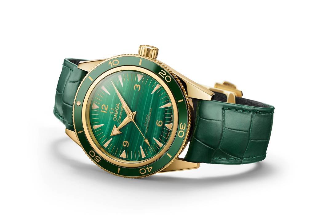 Azul e o verde são as cores mais quentes: veja os novos relógios da Omega