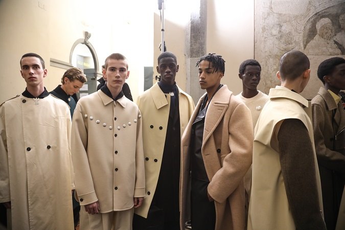 Feira de moda masculina em Florença aponta a volta da alfaiataria