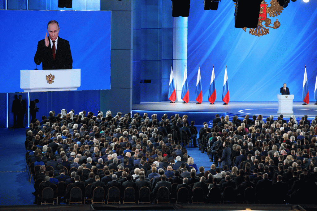 Putin propõe nova configuração política e gabinete renuncia