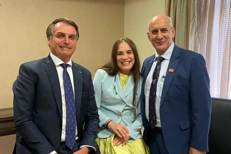 Jair Bolsonaro, Regina Duarte e Luiz Ramos em encontro no Rio de Janeiro 20/01/2020 (Planalto/Reprodução)