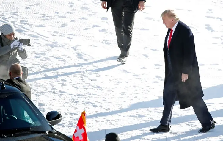 Donald Trump em Davos: o presidente americano representa o nacionalismo e o ceticismo em relação à crise climática  (Arnd Wiegmann/Reuters)