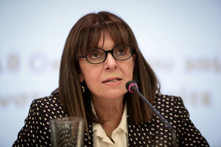Ekaterini Sakellaropoulou: nova presidente foi eleita para um mandato de cinco anos (Chantal VALERY/AFP)