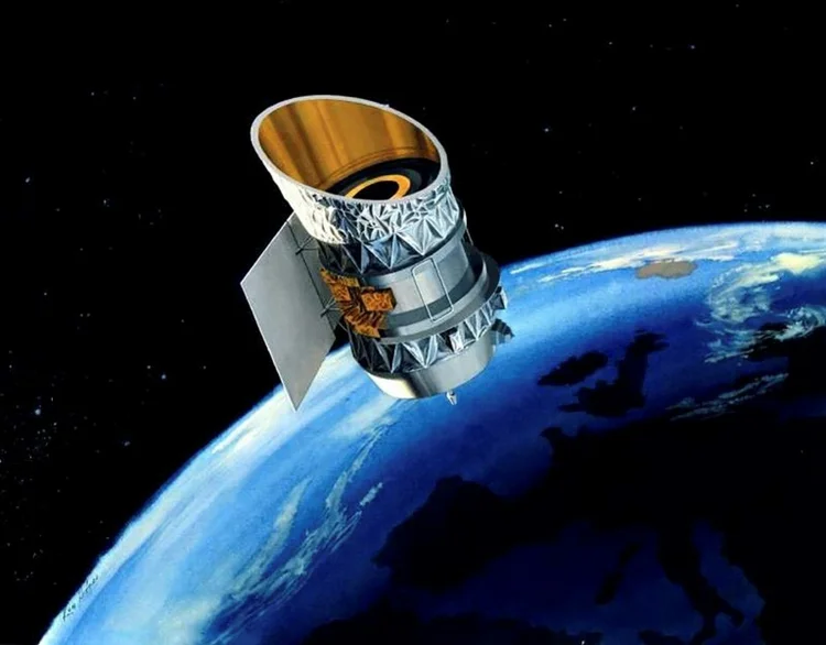 Satélites: eles estavam a uma velocidade combinada de 53.000 quilômetros por hora na hora do incidente (AFP/AFP)