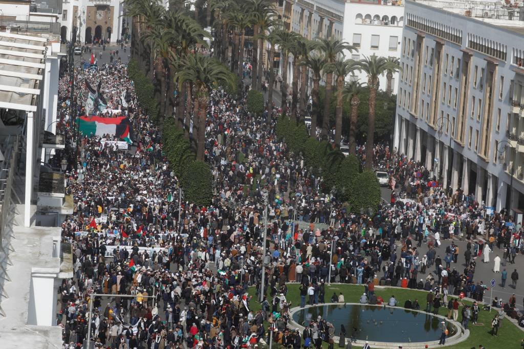 Milhares de marroquinos denunciam plano de Trump em Rabat