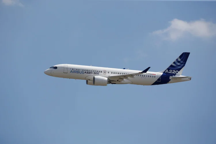 Airbus: uma perspectiva de vendas mais fraca para a fabricante de aviões levou a uma perda de 1,21 bilhão de euros (Regis Duvignau/File Photo/Reuters)