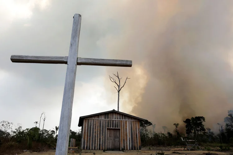 Igreja católica na floresta amazônica perto de Porto Velho (Ricardo Moraes/Reuters)