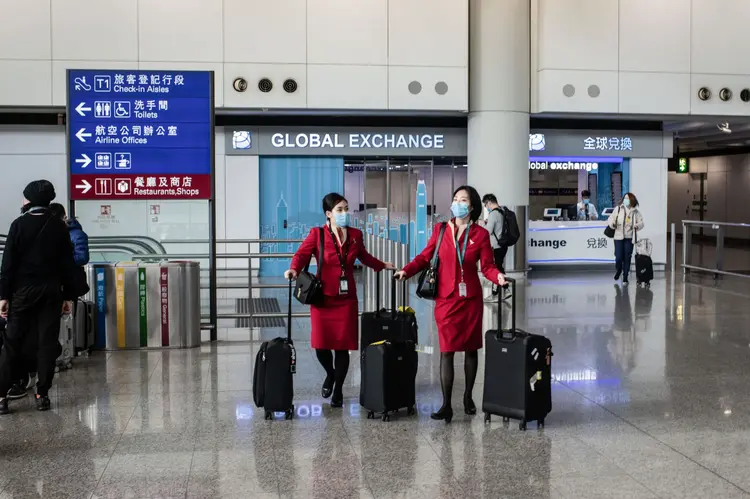 Aeroporto internacional de Hong Kong, China. 6 de fevereiro de 2020. Foto: Ivan Abreu/Bloomberg (Ivan Abreu/Bloomberg)